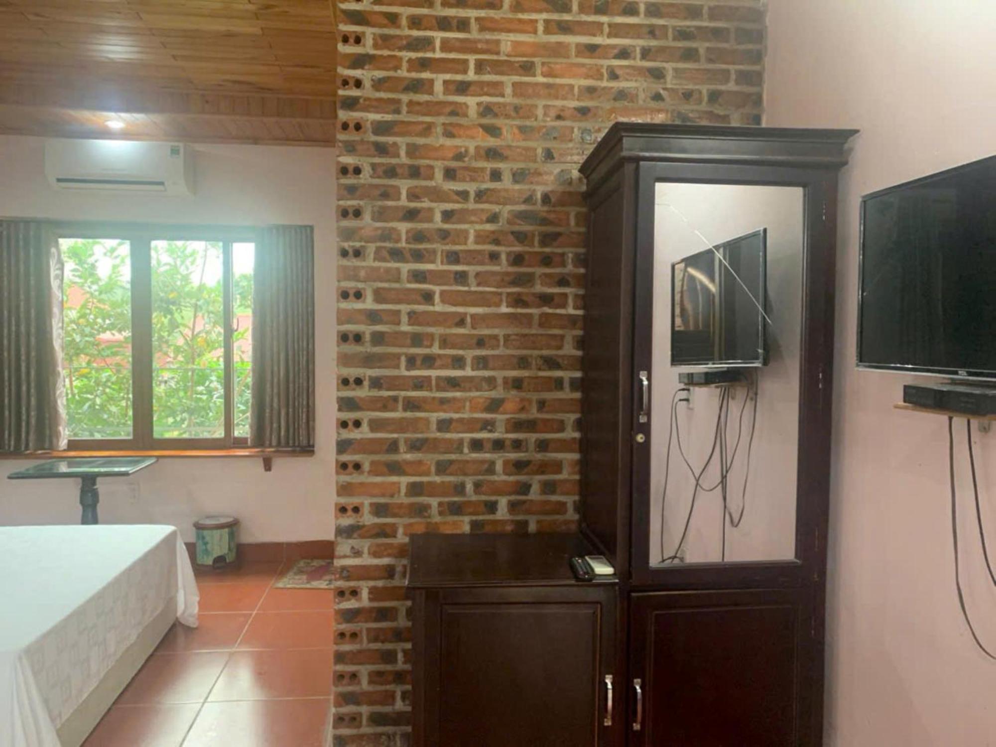 Ho Nui Dinh Hotel Ninh Binh Exterior foto